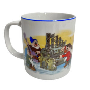 Vintage Snow White & The Seven Dwarves Coffee Cup Mug Disneyland WDW Japan 3.5"